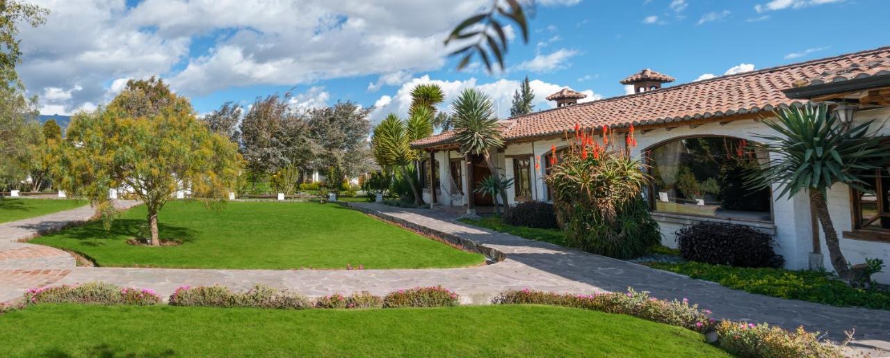 Hotel Hacienda Abraspungo Riobamba Exterior photo